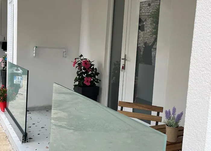 Apartament Helio's Saranda